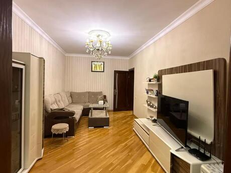 Elan №6169883 - Bakı, Yeni Yasamal q., 4 otaqlı, 100 m², 2/9 mərtəbə