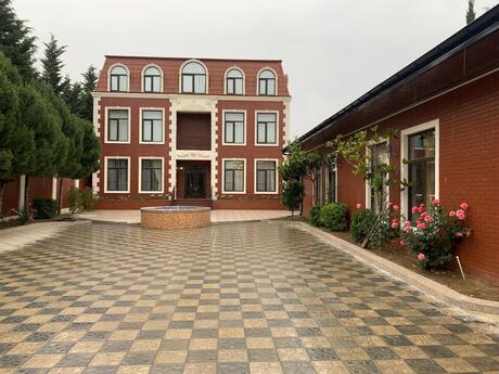 Elan №6169969 - Bakı, Fatmayı q., 8 otaqlı, 600 m²
