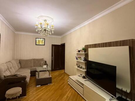 Elan №6169994 - Bakı, Yeni Yasamal q., 4 otaqlı, 100 m², 2/9 mərtəbə
