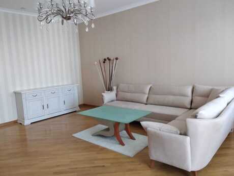 Elan №6170072 - Bakı, İnşaatçılar m., 2 otaqlı, 80 m², 7/18 mərtəbə