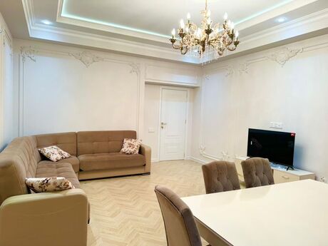 Elan №6170198 - Bakı, Şah İsmayıl Xətai m., 2 otaqlı, 90 m², 5/20 mərtəbə