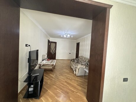 Объявление №6170252 - Баку, м. Гянджлик, 2-комн., 60 м², 2/5 этаж