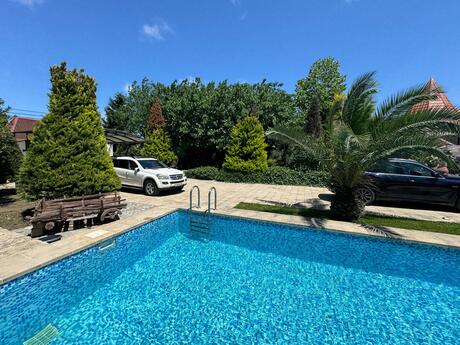 3 otaqlı həyət evi/bağ evi - Mərdəkan q. - 200 m²
