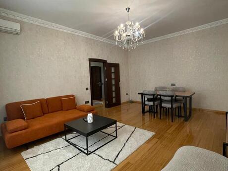 Kirayə 2 otaqlı mənzil, 75 m², Şah İsmayıl Xətai: 1 000 ₼/ay 2