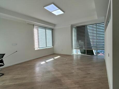 3 otaqlı ofis - Elmlər Akademiyası m. - 120 m²