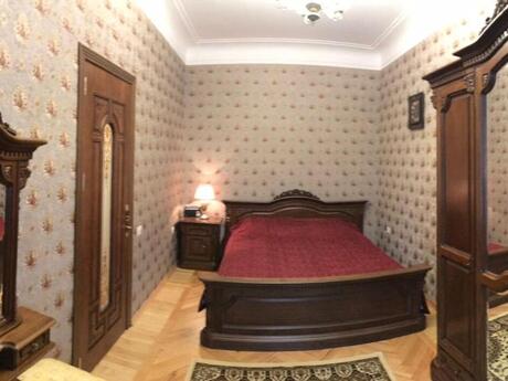 Elan №6170945 - Bakı, Nəsimi r., 2 otaqlı, 55 m², 3/5 mərtəbə
