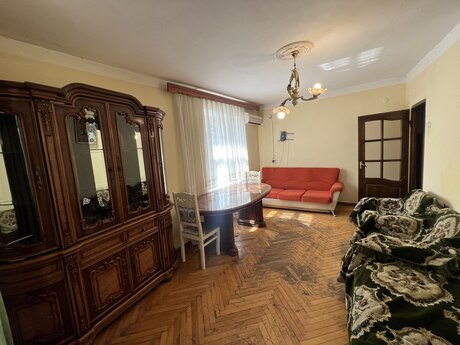 Elan №6171001 - Bakı, Elmlər Akademiyası m., 2 otaqlı, 50 m², 5/5 mərtəbə