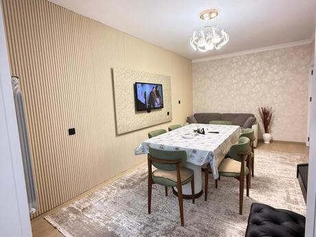 4 otaqlı köhnə tikili - İnşaatçılar m. - 100 m²