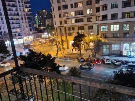 Elan №6171008 - Bakı, Elmlər Akademiyası m., 2 otaqlı, 60 m², 5/5 mərtəbə