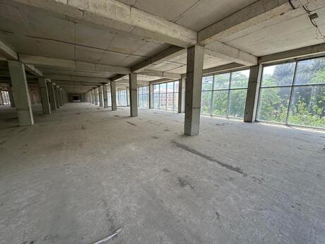 Obyekt - Azadlıq Prospekti m. - 2700 m²