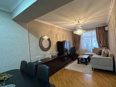Elan №6171076 - Bakı, İnşaatçılar m., 2 otaqlı, 75 m², 18/19 mərtəbə