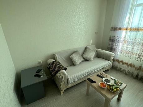 2 otaqlı köhnə tikili - Qara Qarayev m. - 60 m²
