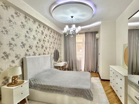 4 otaqlı mənzil, 180 m², Şah İsmayıl Xətai: 445 000 ₼ 5