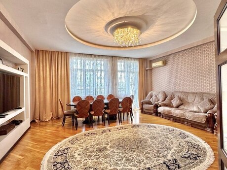 4 otaqlı mənzil, 180 m², Şah İsmayıl Xətai: 445 000 ₼ 2