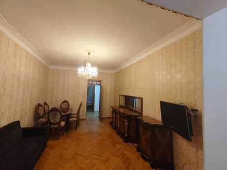 Elan №6171234 - Bakı, Elmlər Akademiyası m., 2 otaqlı, 60 m², 5/5 mərtəbə