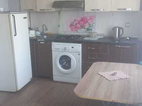 Elan №6171295 - Bakı, Gənclik m., 2 otaqlı, 50 m², 1/4 mərtəbə