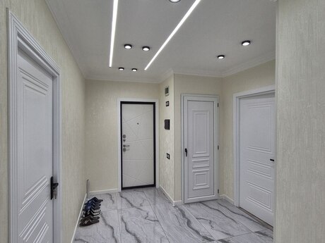 3 otaqlı köhnə tikili - Xalqlar Dostluğu m. - 76 m²