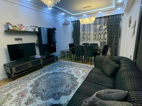 3-комнатная квартира, 150 м², İnşaatçılar: 325 000 ₼ 2