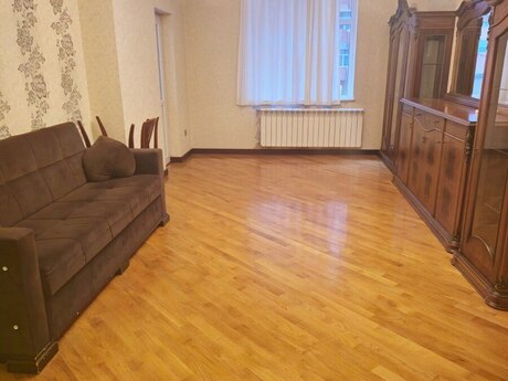 Elan №6171519 - Bakı, Yeni Yasamal q., 3 otaqlı, 125 m², 2/17 mərtəbə