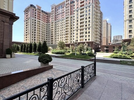4 otaqlı mənzil, 162 m², Renessans Palace: 648 000 ₼ 3