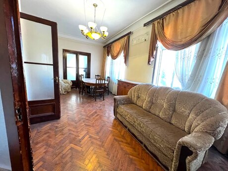 Объявление №6171722 - Баку, м. 28 мая, 3-комн., 105 м², 4/5 этаж