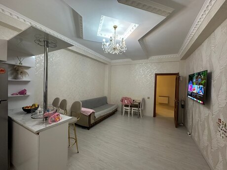 Elan №6171813 - Bakı, Əhmədli q., 3 otaqlı, 80 m², 7/20 mərtəbə