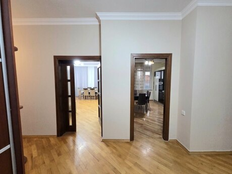 Аренда: 3-комнатная квартира, 150 м², Nəriman Nərimanov: 900 ₼/мес 5