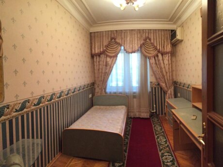 Объявление №6172266 - Баку, м. Элмляр Академиясы, 6-комн., 180 м², 2/5 этаж