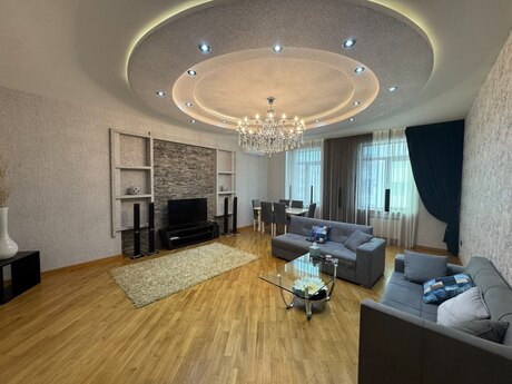 Elan №6172390 - Bakı, Nizami m., 3 otaqlı, 130 m², 9/17 mərtəbə