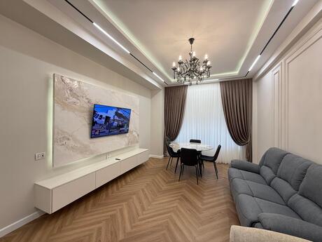 Elan №6172396 - Bakı, Ağ şəhər q., 3 otaqlı, 100 m², 3/7 mərtəbə
