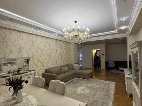Həzi Aslanovda 4 otaqlı yeni tikili mənzil satılır, 160 m², 385 000 AZN, şəkil 4 / 12