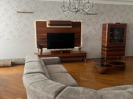 3-комн. новостройка - Наримановский  р. - 158 м²