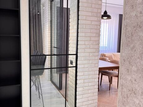 3-room apartment for rent, 125 m², Ağ şəhər: 2 000 ₼/mo 4