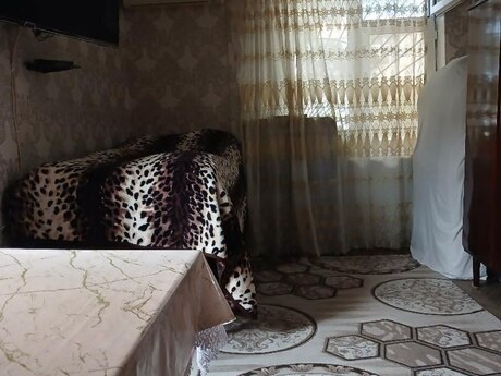Объявление №6172975 - Баку, м. Халглар Достлугу, 1-комн., 35 м², 1/5 этаж