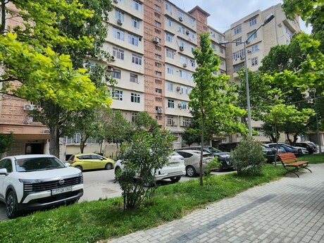 Объявление №6173133 - Баку, пос. 7-ой мкр, 4-комн., 100 м², 7/9 этаж