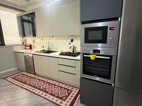 Elan №6173206 - Bakı, Şah İsmayıl Xətai m., 2 otaqlı, 80 m², 8/16 mərtəbə