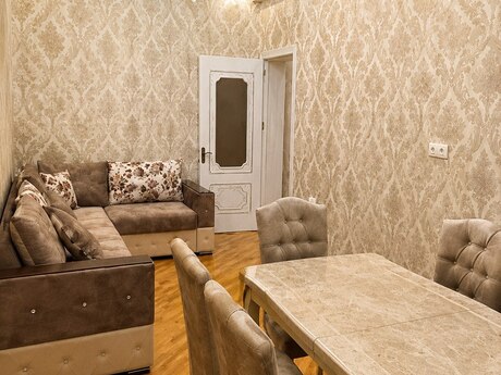 Объявление №6173170 - Баку, м. Мемар Аджеми, 2-комн., 80 м², 4/12 этаж