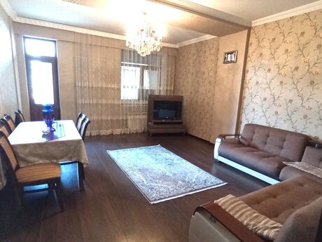 Elan №6173384 - Bakı, 28 May m., 3 otaqlı, 117 m², 3/11 mərtəbə