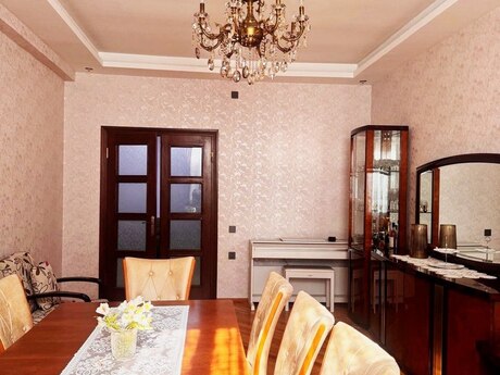 Объявление №6151918 - Баку, м. Элмляр Академиясы, 3-комн., 130 м², 4/17 этаж