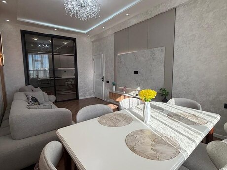 Объявление №6104983 - Баку, Хатаинский р., 3-комн., 80 м², 8/15 этаж