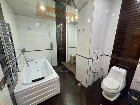 4-room apartment for rent, 170 m², Nəriman Nərimanov: 1 300 ₼/mo 5
