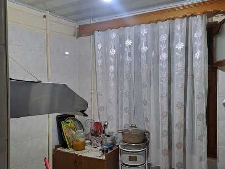 1 otaqlı köhnə tikili - Neftçilər m. - 35 m²