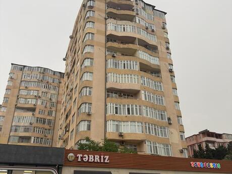 Elan №6144986 - Bakı, 8-ci mikrorayon q., 3 otaqlı, 130 m², 11/15 mərtəbə