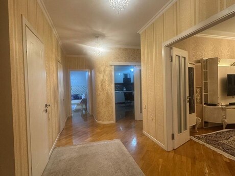 Объявление №6174084 - Баку, м. 20 января, 3-комн., 125 м², 10/12 этаж