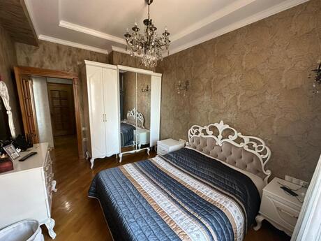 3-комнатная квартира, 117 м², 8 Noyabr: 365 000 ₼ 4
