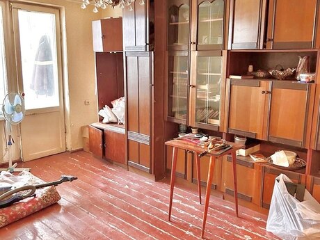 3 otaqlı köhnə tikili - Qara Qarayev m. - 75 m²