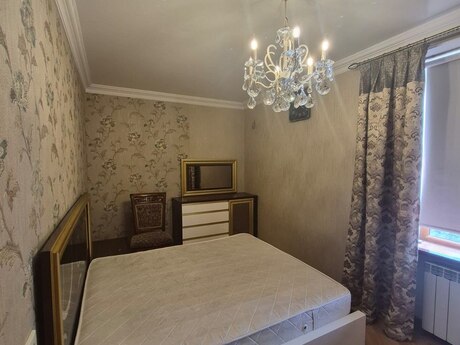 2 otaqlı köhnə tikili - Nərimanov r. - 50 m²