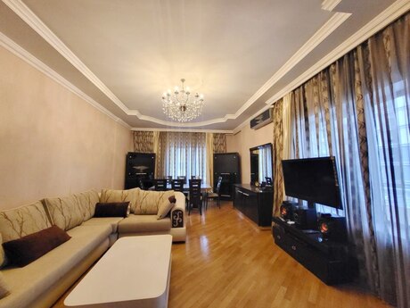 Объявление №6174487 - Баку, м. 8 ноября, 3-комн., 150 м², 4/17 этаж