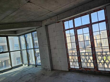 Elan №6174653 - Bakı, 28 May m., 3 otaqlı, 109 m², 11/18 mərtəbə