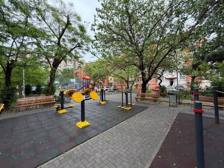 Elan №6174785 - Bakı, Xalqlar Dostluğu m., 3 otaqlı, 80 m², 3/5 mərtəbə